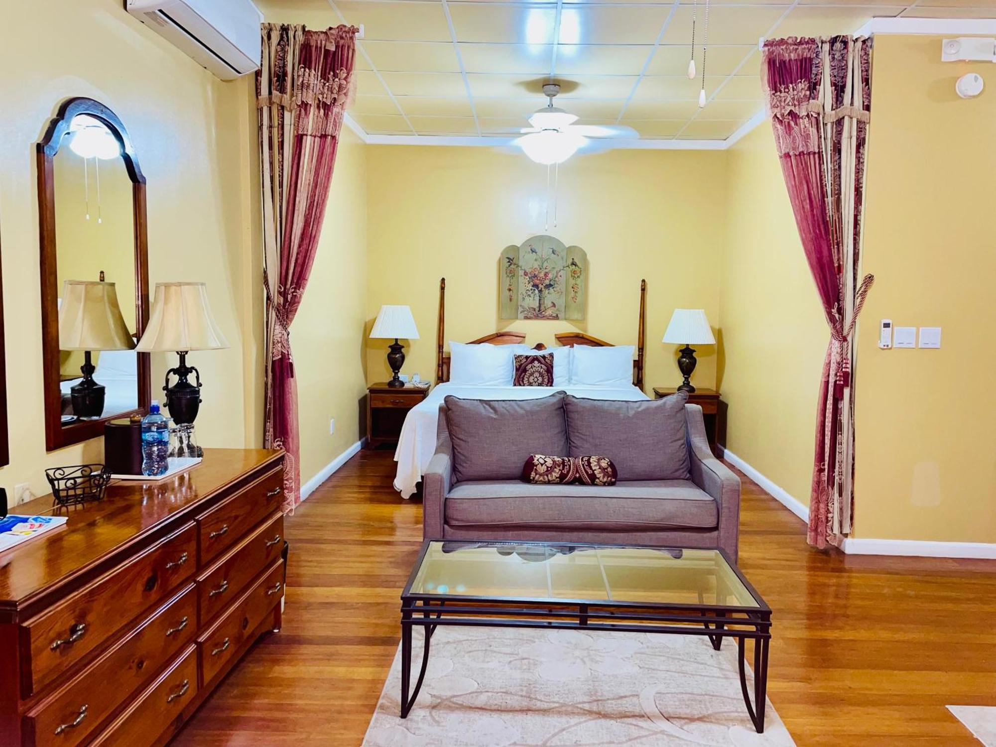 The Great House Inn Belize City Exterior photo